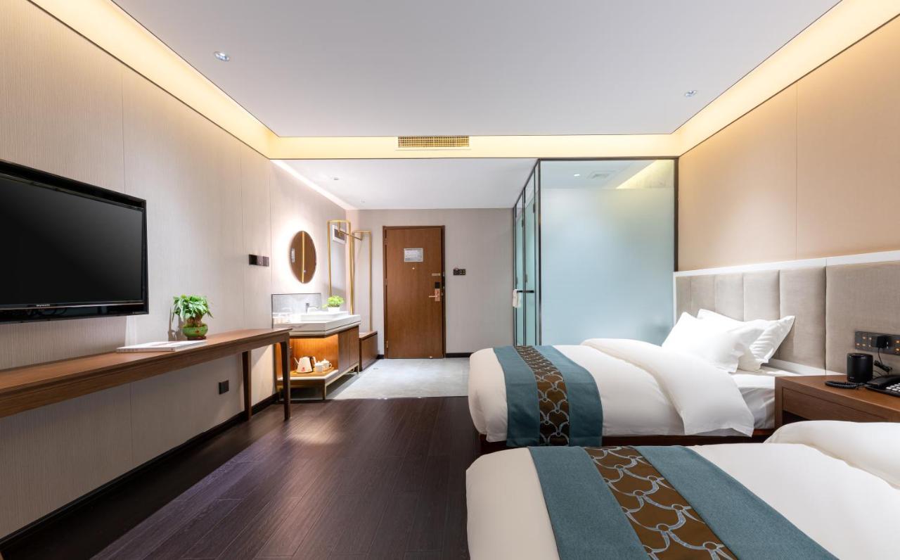 Beijing Tangfu Hotel - Located In The City Center Adjacent To The Subway Station Close To Nanluoguxiang Gulou Lama Temple Tiananmen Square Forbidden City Temple Of Heaven Providing Laundry Car Rental And Ticketing Services Kültér fotó