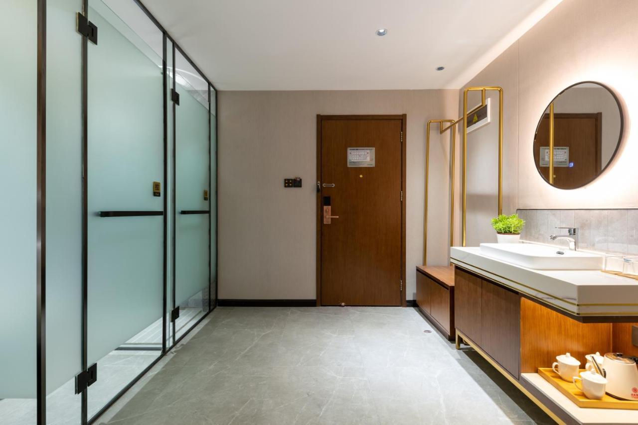 Beijing Tangfu Hotel - Located In The City Center Adjacent To The Subway Station Close To Nanluoguxiang Gulou Lama Temple Tiananmen Square Forbidden City Temple Of Heaven Providing Laundry Car Rental And Ticketing Services Kültér fotó
