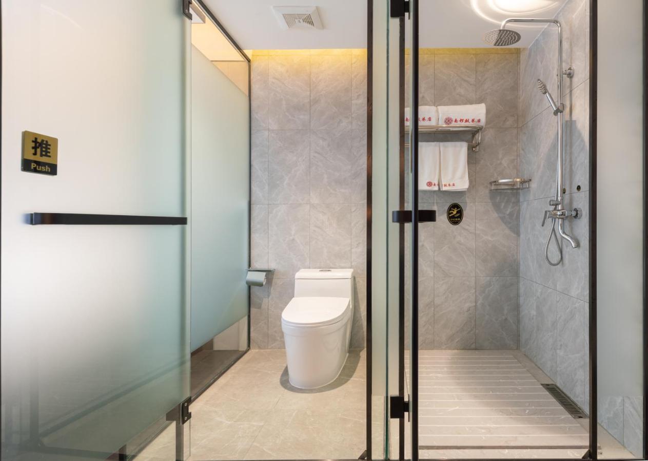 Beijing Tangfu Hotel - Located In The City Center Adjacent To The Subway Station Close To Nanluoguxiang Gulou Lama Temple Tiananmen Square Forbidden City Temple Of Heaven Providing Laundry Car Rental And Ticketing Services Kültér fotó