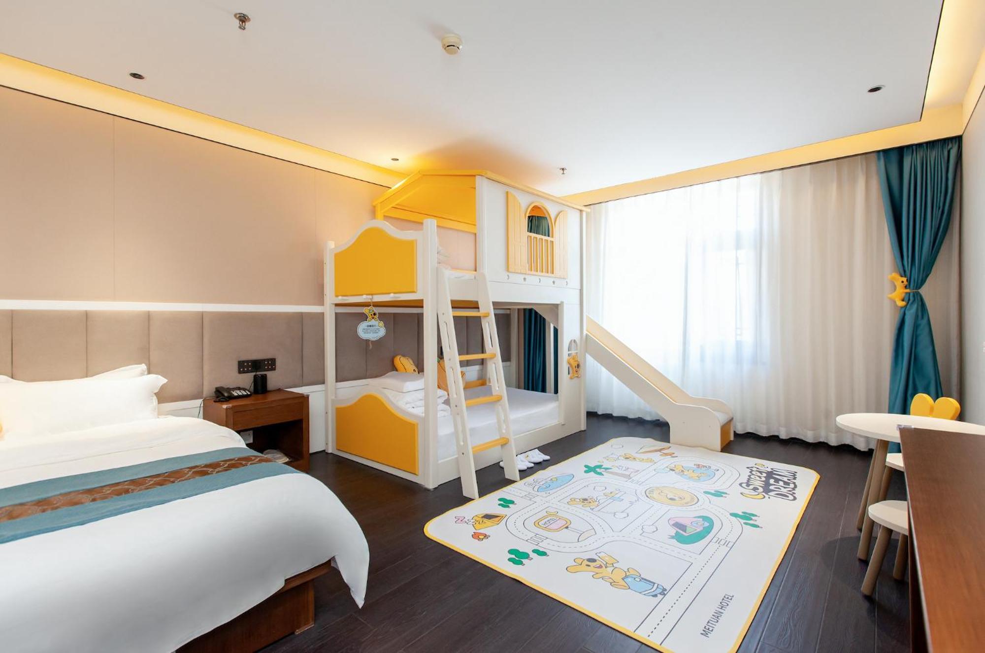 Beijing Tangfu Hotel - Located In The City Center Adjacent To The Subway Station Close To Nanluoguxiang Gulou Lama Temple Tiananmen Square Forbidden City Temple Of Heaven Providing Laundry Car Rental And Ticketing Services Kültér fotó