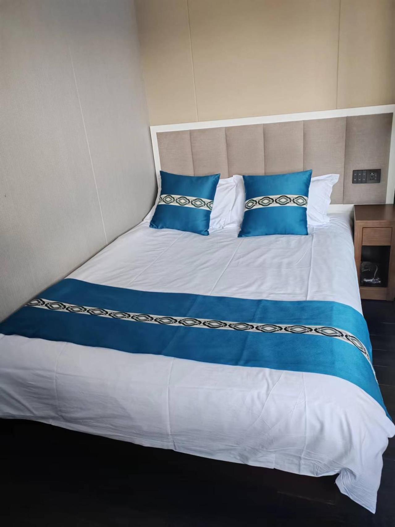 Beijing Tangfu Hotel - Located In The City Center Adjacent To The Subway Station Close To Nanluoguxiang Gulou Lama Temple Tiananmen Square Forbidden City Temple Of Heaven Providing Laundry Car Rental And Ticketing Services Kültér fotó