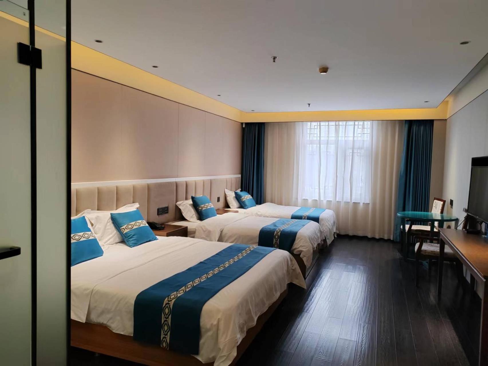 Beijing Tangfu Hotel - Located In The City Center Adjacent To The Subway Station Close To Nanluoguxiang Gulou Lama Temple Tiananmen Square Forbidden City Temple Of Heaven Providing Laundry Car Rental And Ticketing Services Kültér fotó