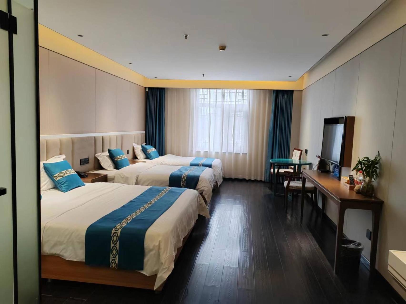 Beijing Tangfu Hotel - Located In The City Center Adjacent To The Subway Station Close To Nanluoguxiang Gulou Lama Temple Tiananmen Square Forbidden City Temple Of Heaven Providing Laundry Car Rental And Ticketing Services Kültér fotó